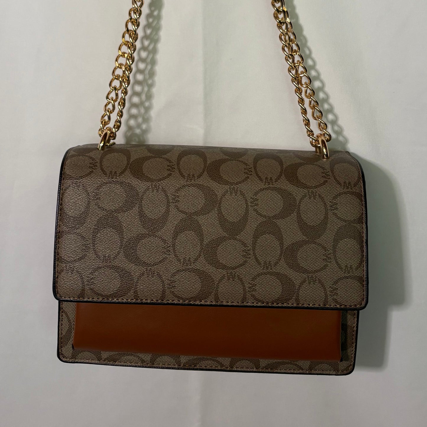 Classic Chain Crossbody